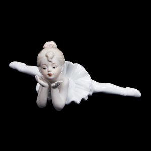 6018D Ceramic Ballerina Figurines (Splits Pose)